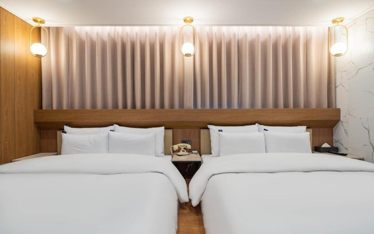 Rosy Hotel Чеонджу Екстериор снимка