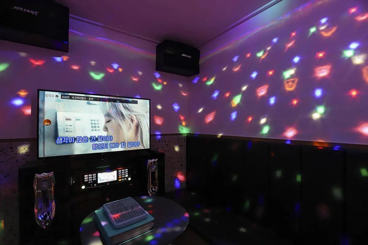 Rosy Hotel Чеонджу Екстериор снимка