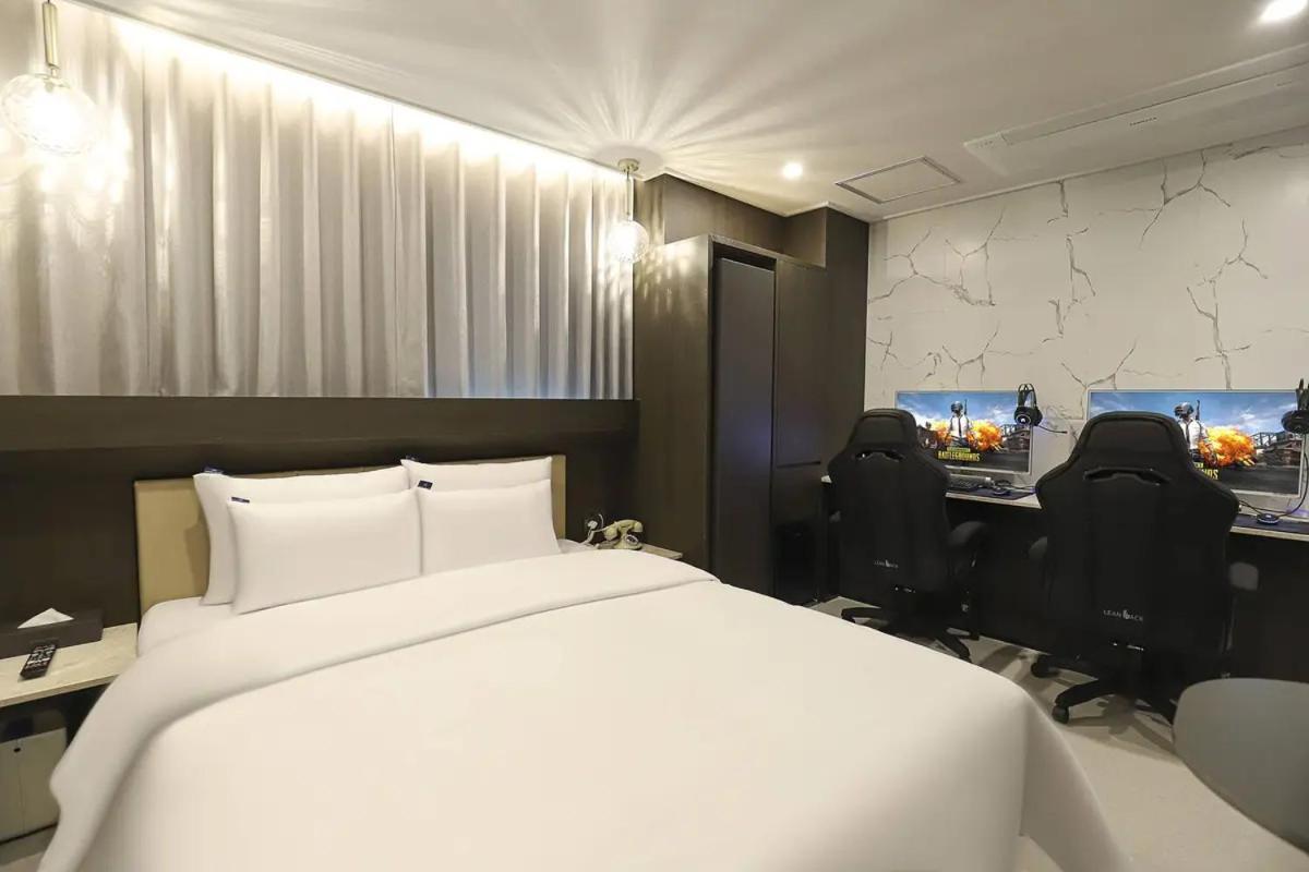 Rosy Hotel Чеонджу Екстериор снимка
