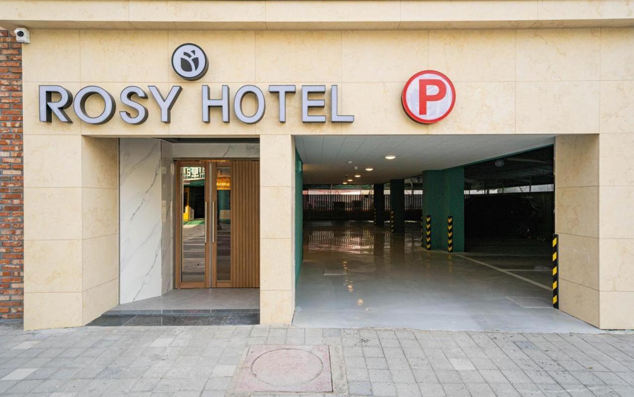Rosy Hotel Чеонджу Екстериор снимка